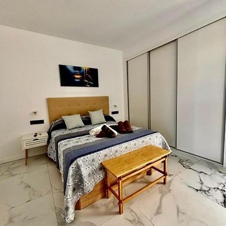 Vila Lova- Luxury Apartments Рокетас-де-Мар Екстер'єр фото