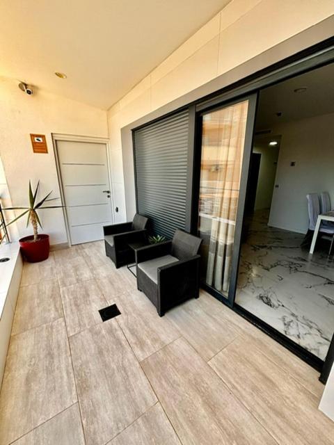 Vila Lova- Luxury Apartments Рокетас-де-Мар Екстер'єр фото
